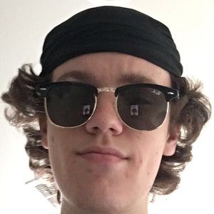 Meet your Posher, Brady